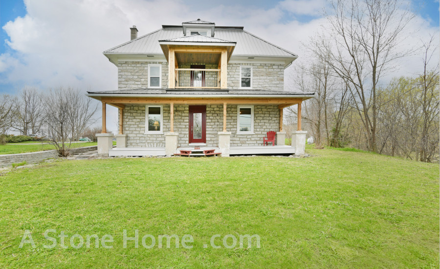 3670 Kinburn Side Road Ottawa stone home for sale ontario front
