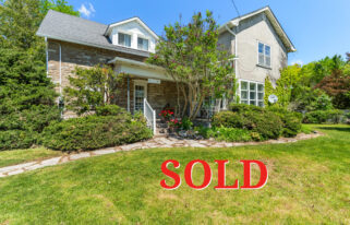 Ontario stone home for sale tweed heritage property retreat